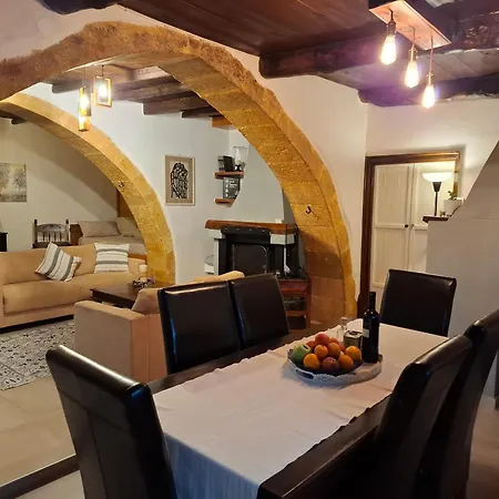 Terpsi Villa *